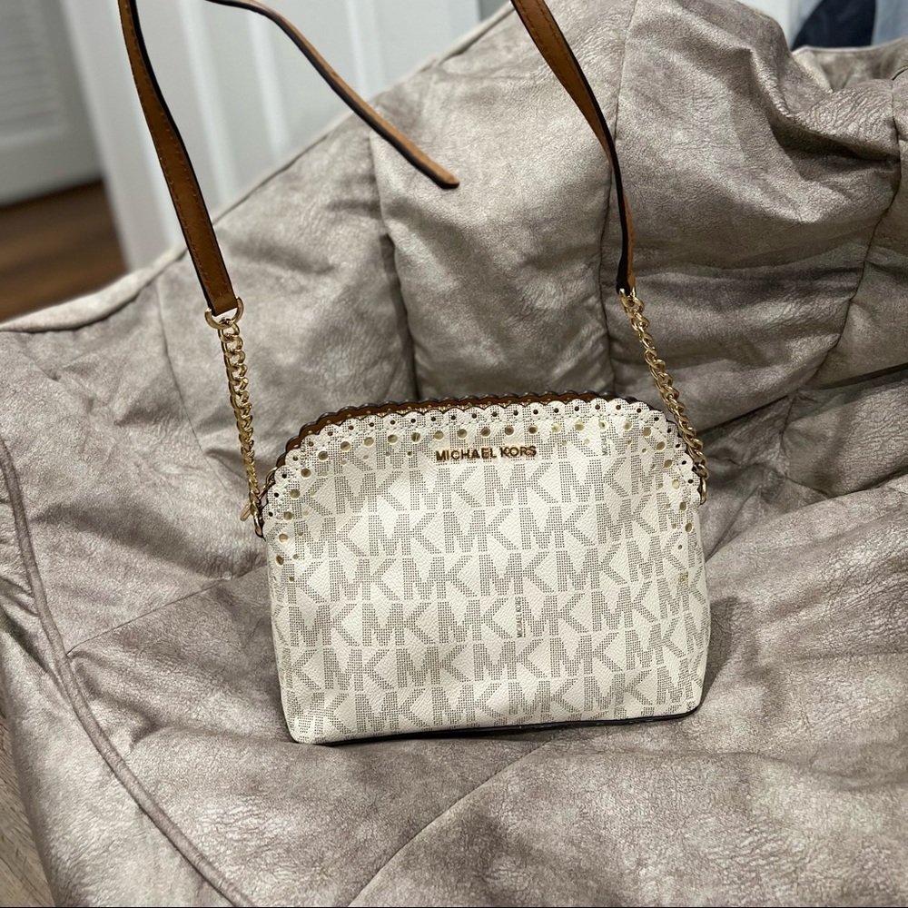 Micheal kors purse